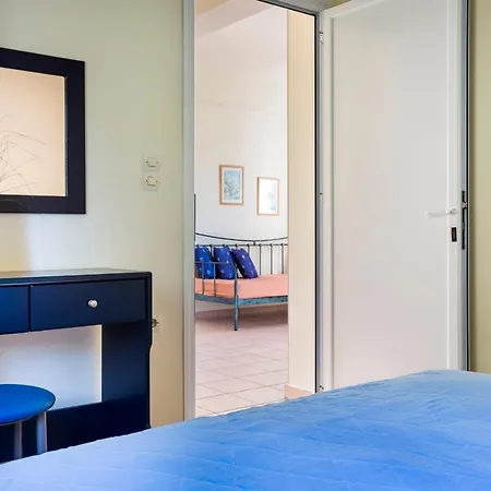 Daire Maria's Garden Lassi (Kefalonia)